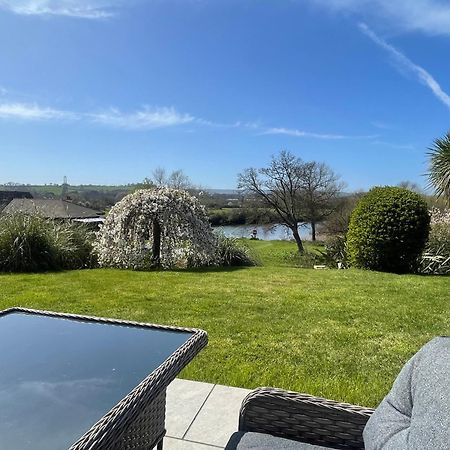 River Retreat Apartment Exeter - River Views & Parking Exterior photo
